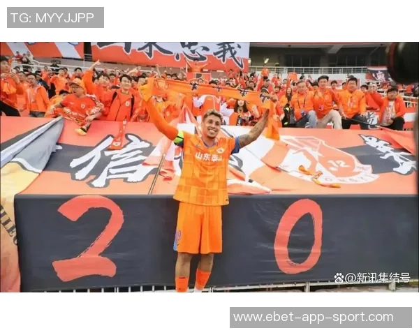 山东泰山官方海报祝福王大雷37岁生日快乐展现球队温情与团结